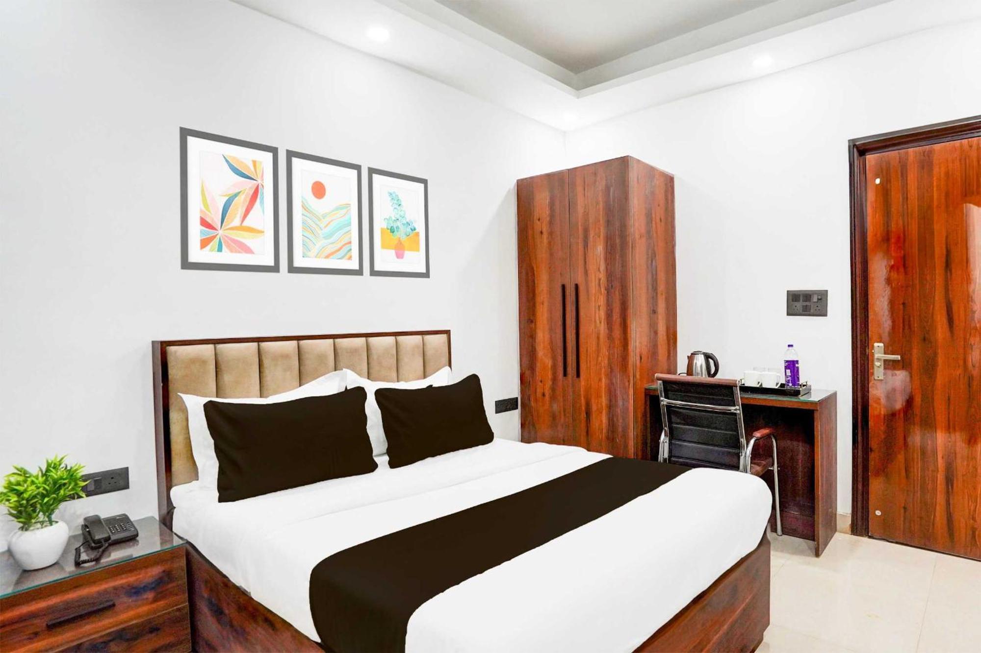 OYO 9148 Hotel Global Inn Nuova Delhi Esterno foto