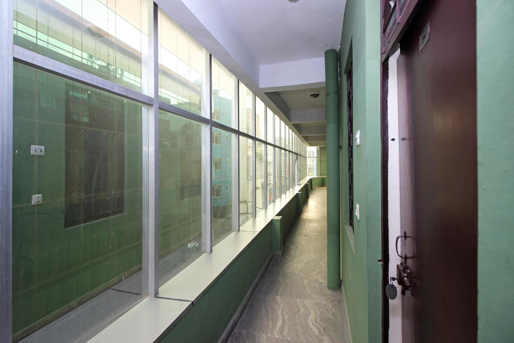 OYO 9148 Hotel Global Inn Nuova Delhi Esterno foto
