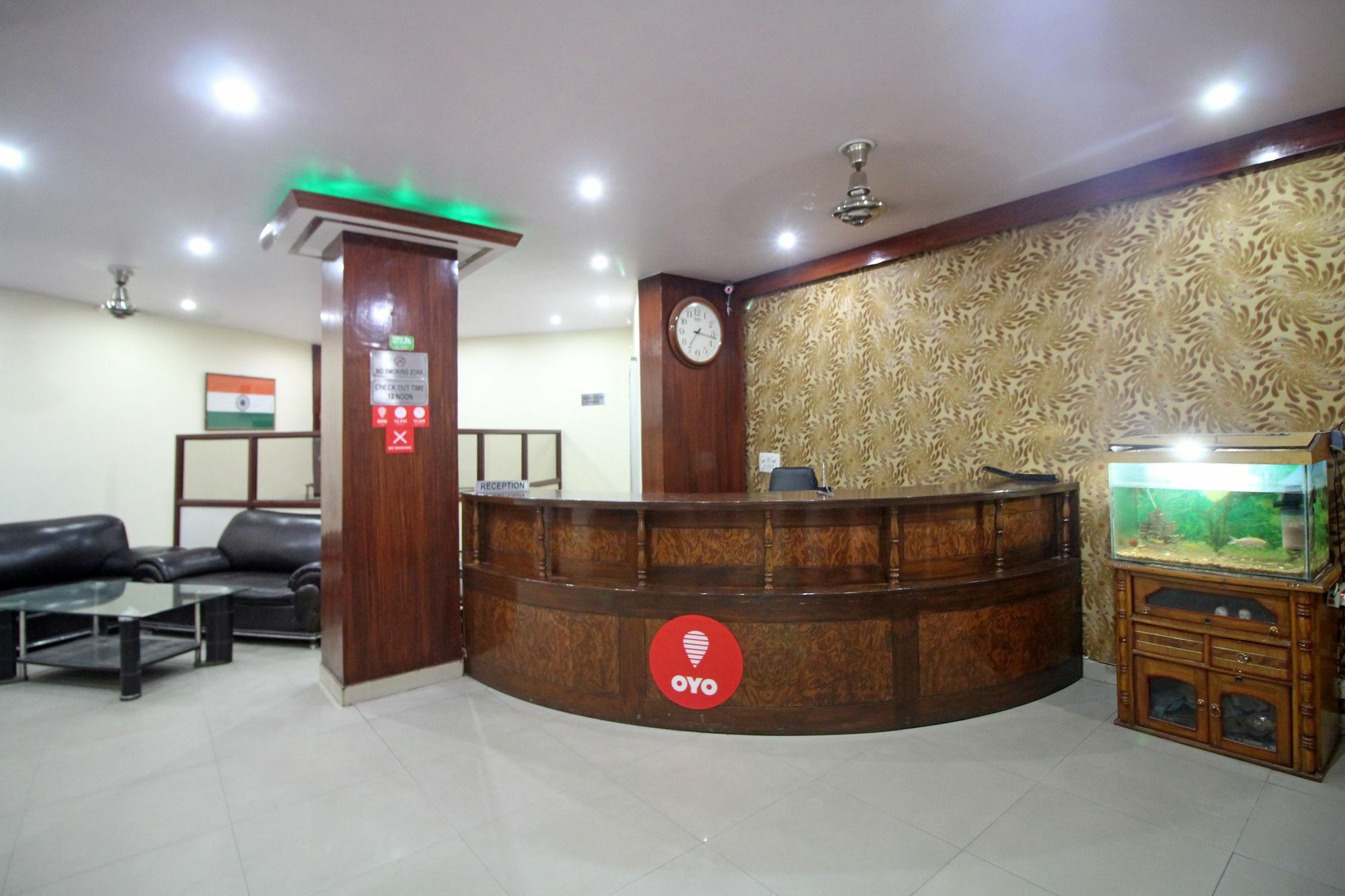 OYO 9148 Hotel Global Inn Nuova Delhi Esterno foto